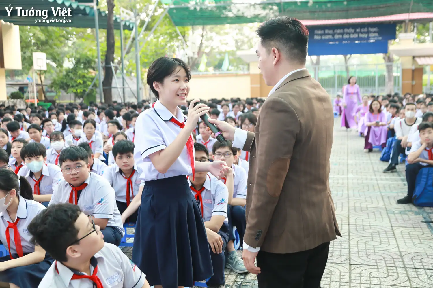 Phòng chống bạo lực học đường và trang bị kỹ năng ứng xử trên mạng xã hội cùng trường THCS Tôn Thất Tùng