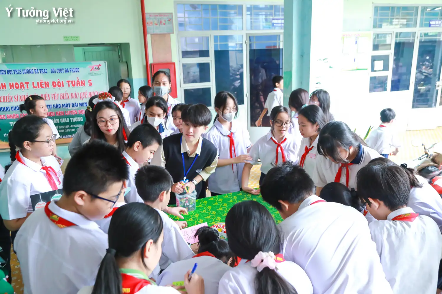Dự án phát triển Tâm lý học đường 2024 – 2025 | Giáng sinh yêu thương ở Phòng Tâm lý học đường Trường THCS Dương Bá Trạc