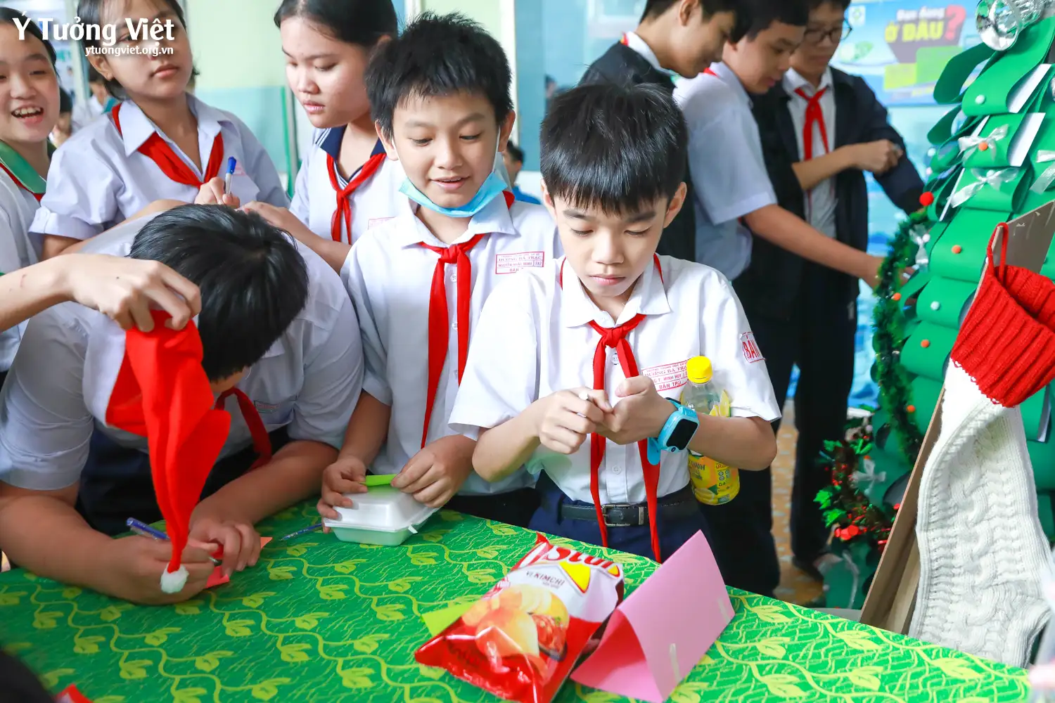 Dự án phát triển Tâm lý học đường 2024 – 2025 | Giáng sinh yêu thương ở Phòng Tâm lý học đường Trường THCS Dương Bá Trạc
