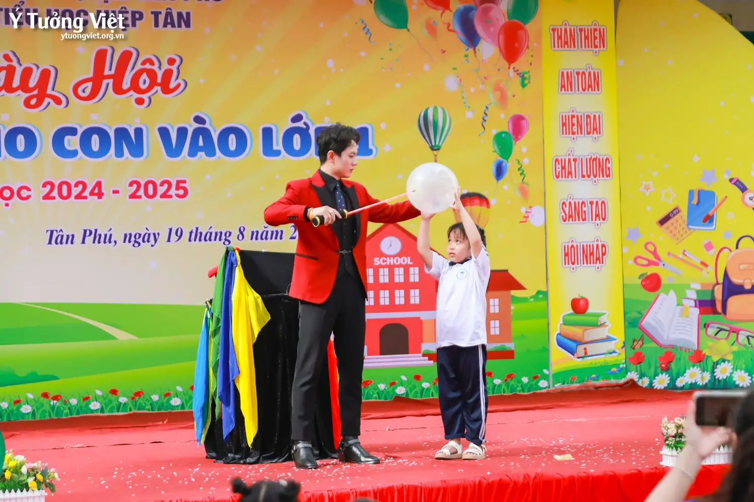 Chào mùa tựu trường 2024 – 2025 | Những khoảnh khắc “chào sân” đáng nhớ của các bạn học sinh lớp 1 trường TH Hiệp Tân – TH Lê Văn Tám – TH Phan Chu Trinh