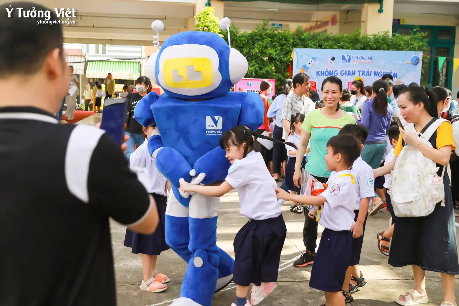 Chào mùa tựu trường 2024 – 2025 | Những khoảnh khắc “chào sân” đáng nhớ của các bạn học sinh lớp 1 trường TH Hiệp Tân – TH Lê Văn Tám – TH Phan Chu Trinh