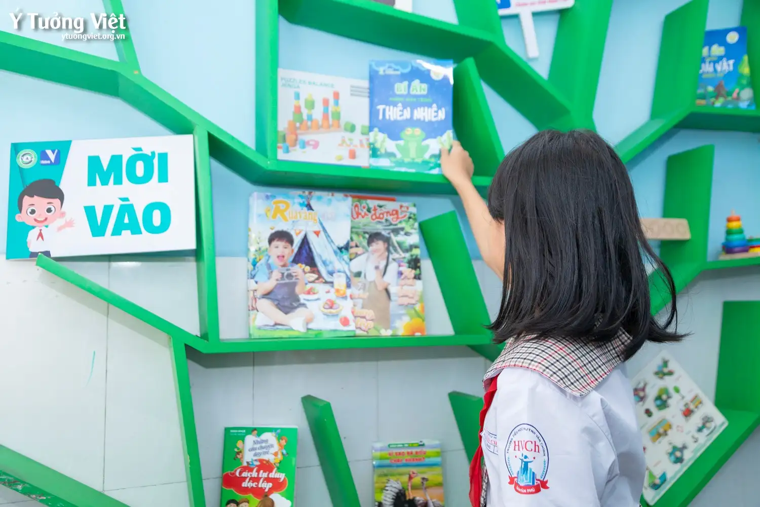 Dự án phát triển Tâm lý học đường 2024 – 2025 | Ghé thăm Phòng Tâm lý học đường Trường TH Huỳnh Văn Chính – Lắng nghe câu chuyện của cảm xúc qua những sắc màu