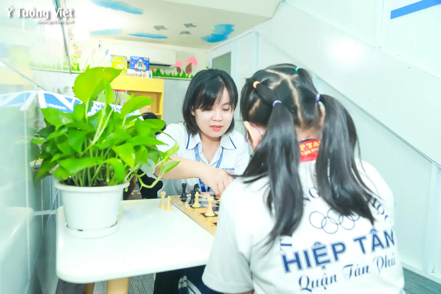 Dự án phát triển Tâm lý học đường 2024 – 2025 | Ghé thăm Phòng Tâm lý học đường trường TH Hiệp Tân – Khám phá thế giới nội tâm qua liệu pháp trò chơi