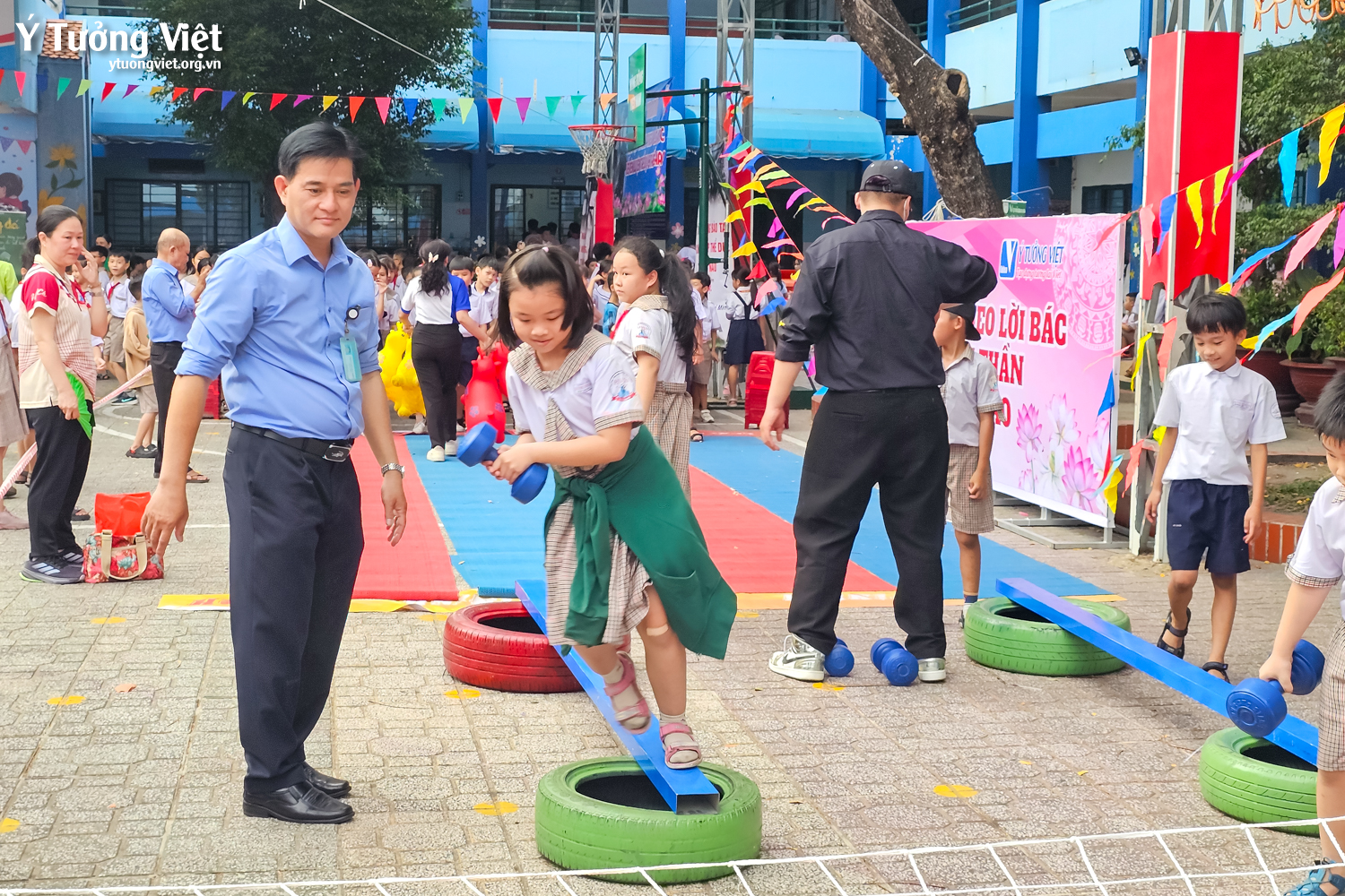 Ngày hội “Chúng em tự hào làm theo lời Bác” ở trường TH Huỳnh Văn Chính – Học tập, rèn luyện và trưởng thành