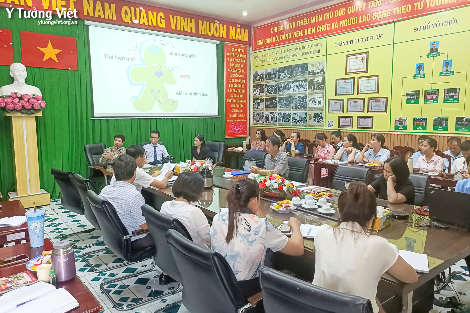 Ý Tưởng Việt & Làng Thiếu Niên Thủ Đức | Talkshow: Ứng xử của cán bộ quản lý trước việc trẻ có mối quan hệ tình cảm với bạn khác giới