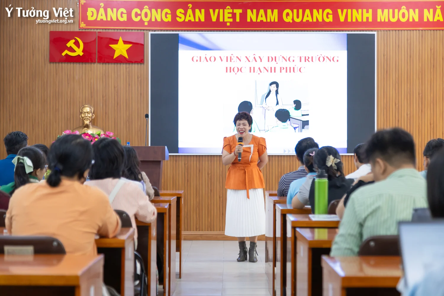 Tư vấn tâm lý học đường: Tiếp thêm sức mạnh cho giáo viên THPT Nguyễn Tất Thành