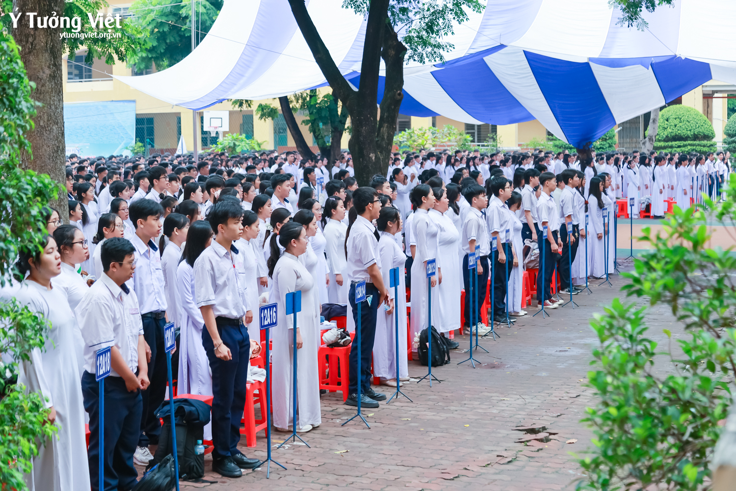 Huflit & Ý Tưởng Việt | Chuyên đề “Định hướng nghề nghiệp và những điều cần biết” – Tự tin chọn lối, vững bước tương lai cùng các bạn học sinh trường THPT An Lạc