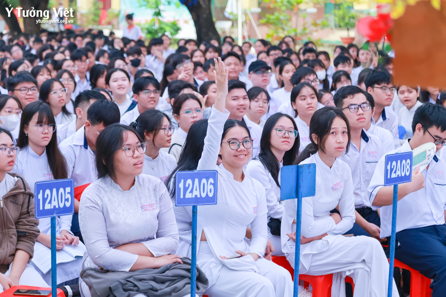 Huflit & Ý Tưởng Việt | Chuyên đề “Định hướng nghề nghiệp và những điều cần biết” – Tự tin chọn lối, vững bước tương lai cùng các bạn học sinh trường THPT An Lạc