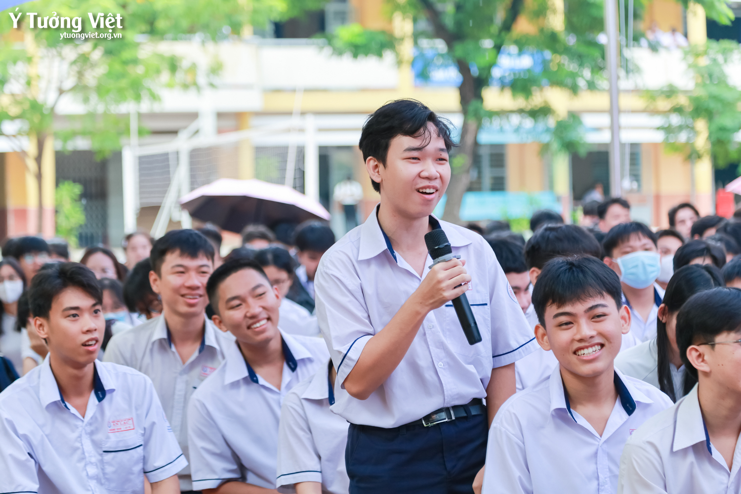 Huflit & Ý Tưởng Việt | Chuyên đề “Định hướng nghề nghiệp và những điều cần biết” – Tự tin chọn lối, vững bước tương lai cùng các bạn học sinh trường THPT An Lạc