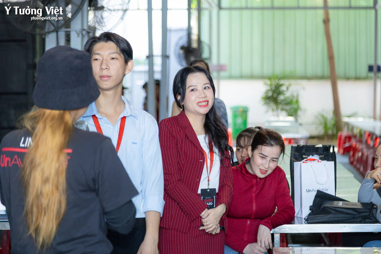 Ý Tưởng Việt & Công ty TNHH May mặc Un-Available | 20.10 Vun đắp hạnh phúc bằng sự thấu hiểu và yêu thương