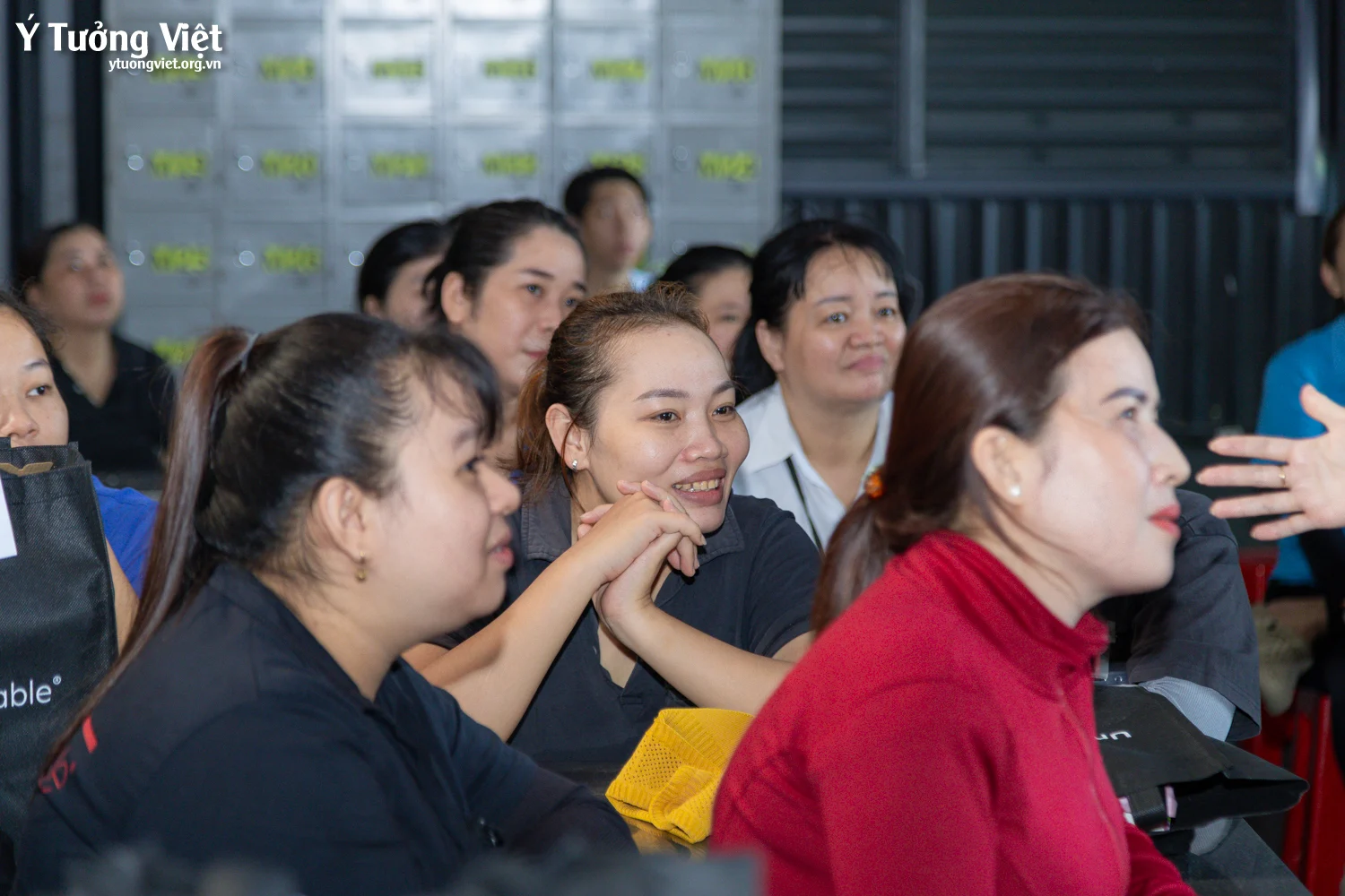 Ý Tưởng Việt & Công ty TNHH May mặc Un-Available | 20.10 Vun đắp hạnh phúc bằng sự thấu hiểu và yêu thương