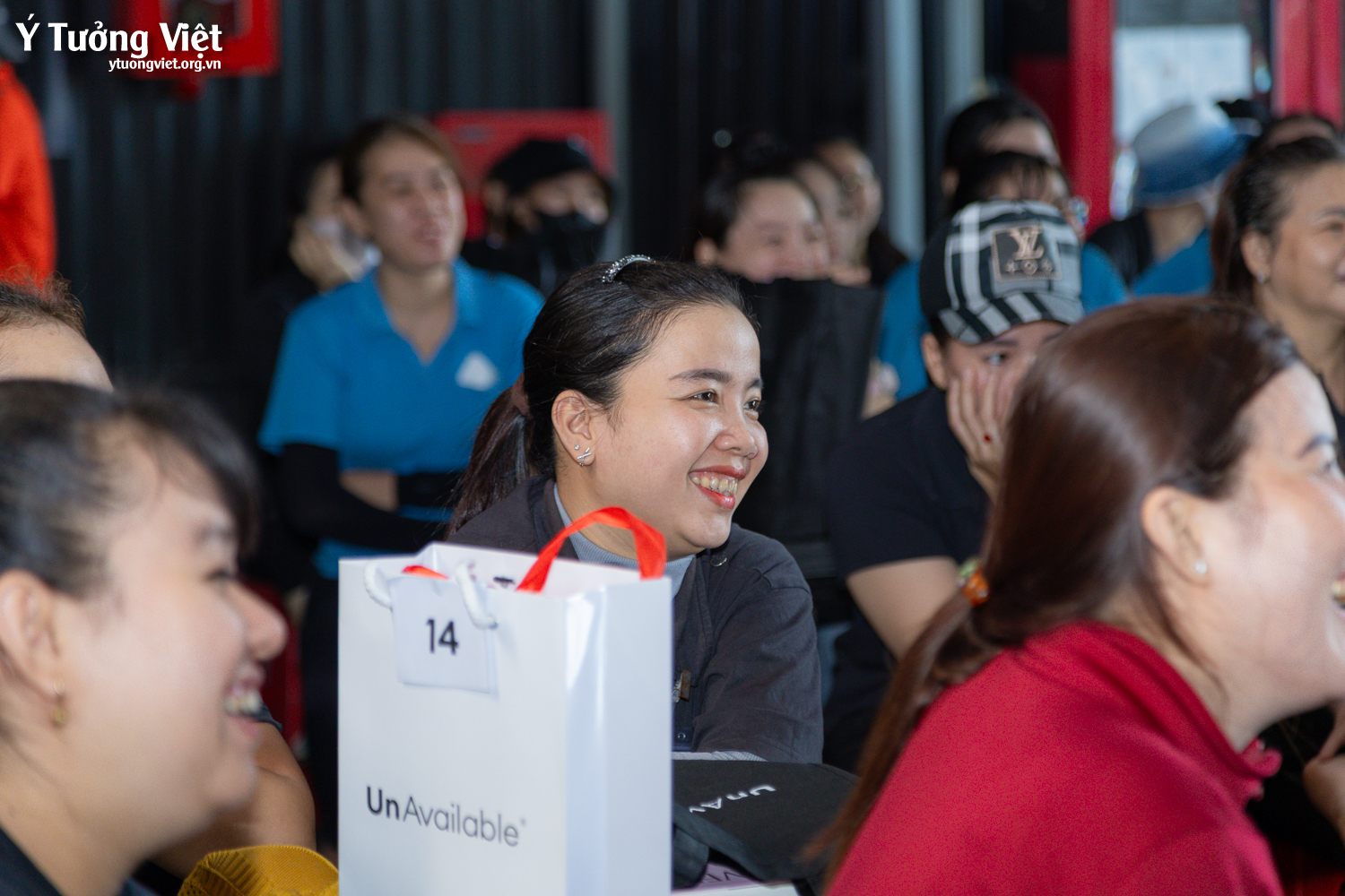 Ý Tưởng Việt & Công ty TNHH May mặc Un-Available | 20.10 Vun đắp hạnh phúc bằng sự thấu hiểu và yêu thương