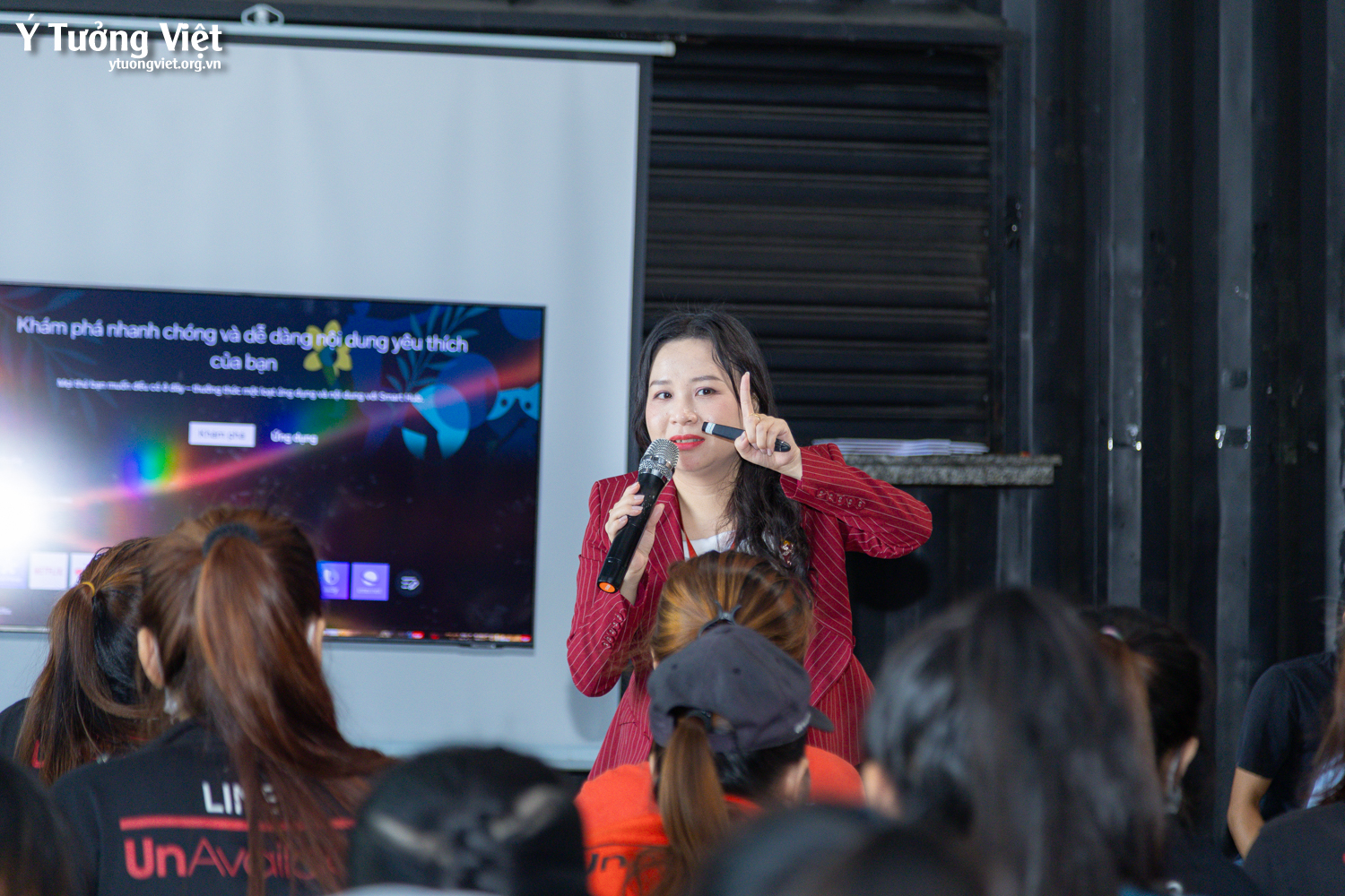 Ý Tưởng Việt & Công ty TNHH May mặc Un-Available | 20.10 Vun đắp hạnh phúc bằng sự thấu hiểu và yêu thương