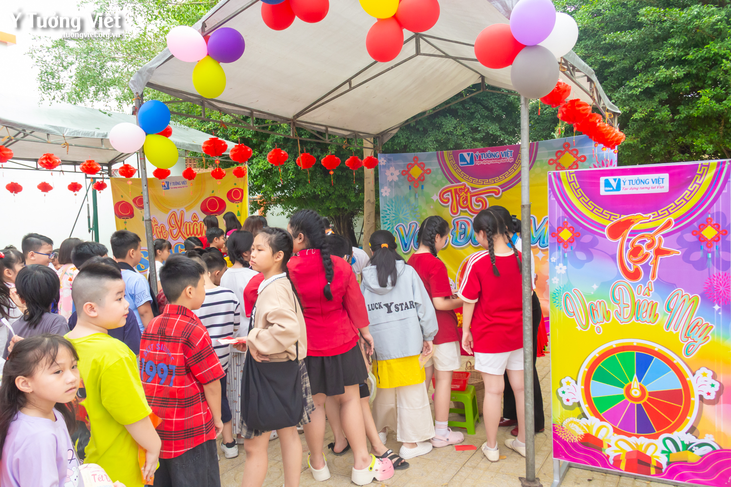 Khép lại chuỗi Ngày hội trải nghiệm Tết cổ truyền cùng các bạn học sinh trường TH Hồ Văn Cường