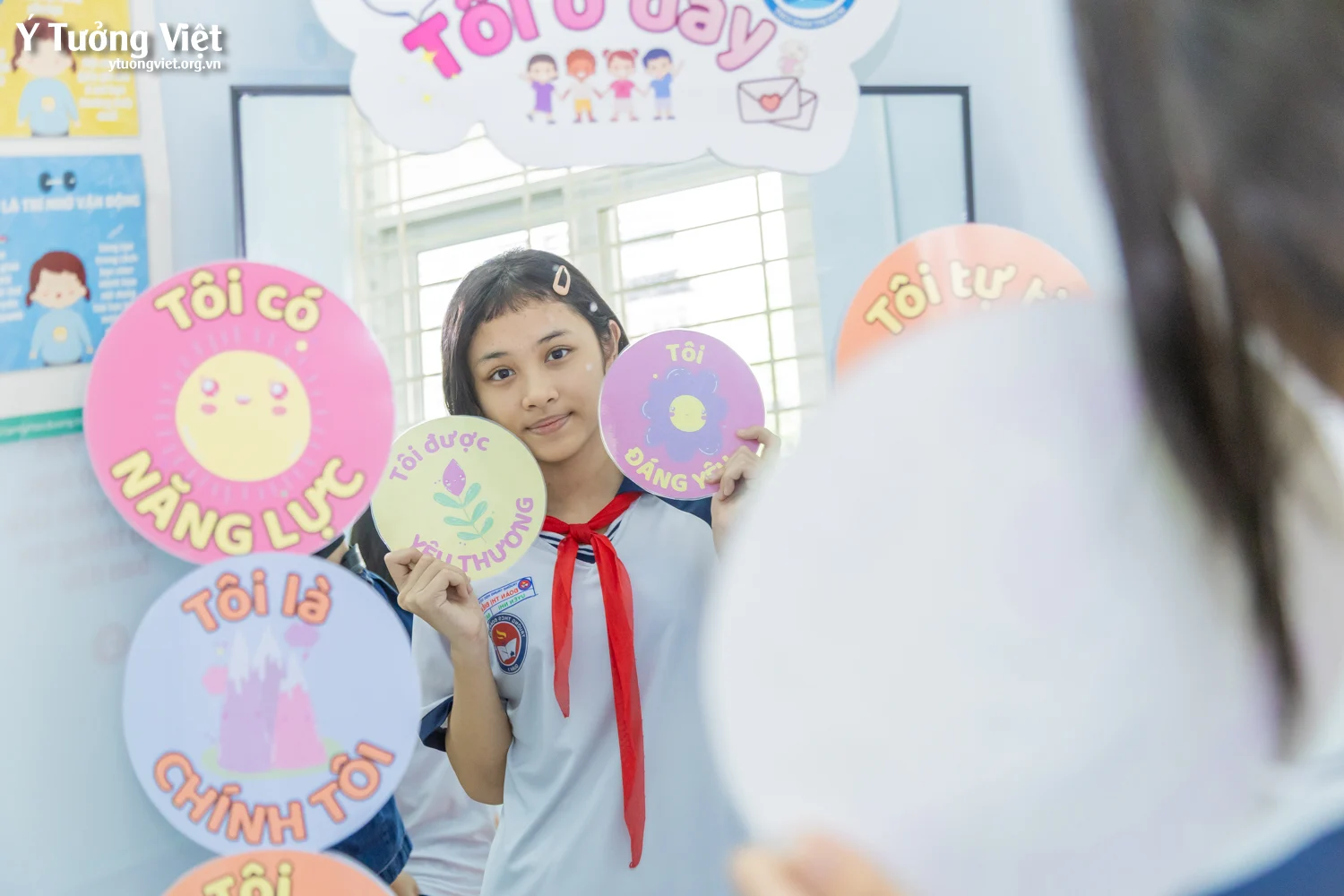 Chăm sóc sức khỏe tinh thần tại THCS Đoàn Thị Điểm: “Gương phản chiếu tích cực” – Ở đây, bây giờ và hạnh phúc