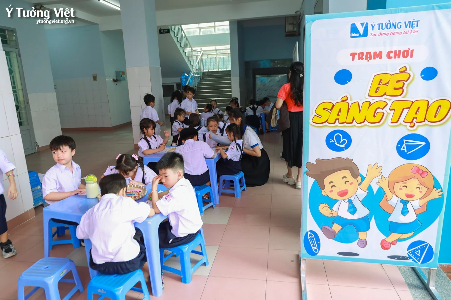 Chào mùa tựu trường 2024 – 2025 | Kịch tuổi thơ “Khăn đỏ đi học” & sân khấu ảo thuật ấn tượng