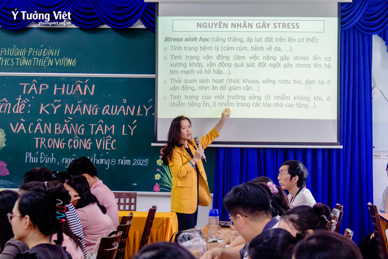 Chào mùa tựu trường 2025 – 2026 | Nâng cao “Kỹ năng quản lý stress và cân bằng tâm lý trong công việc” cùng các thầy cô Trường THCS Tùng Thiện Vương