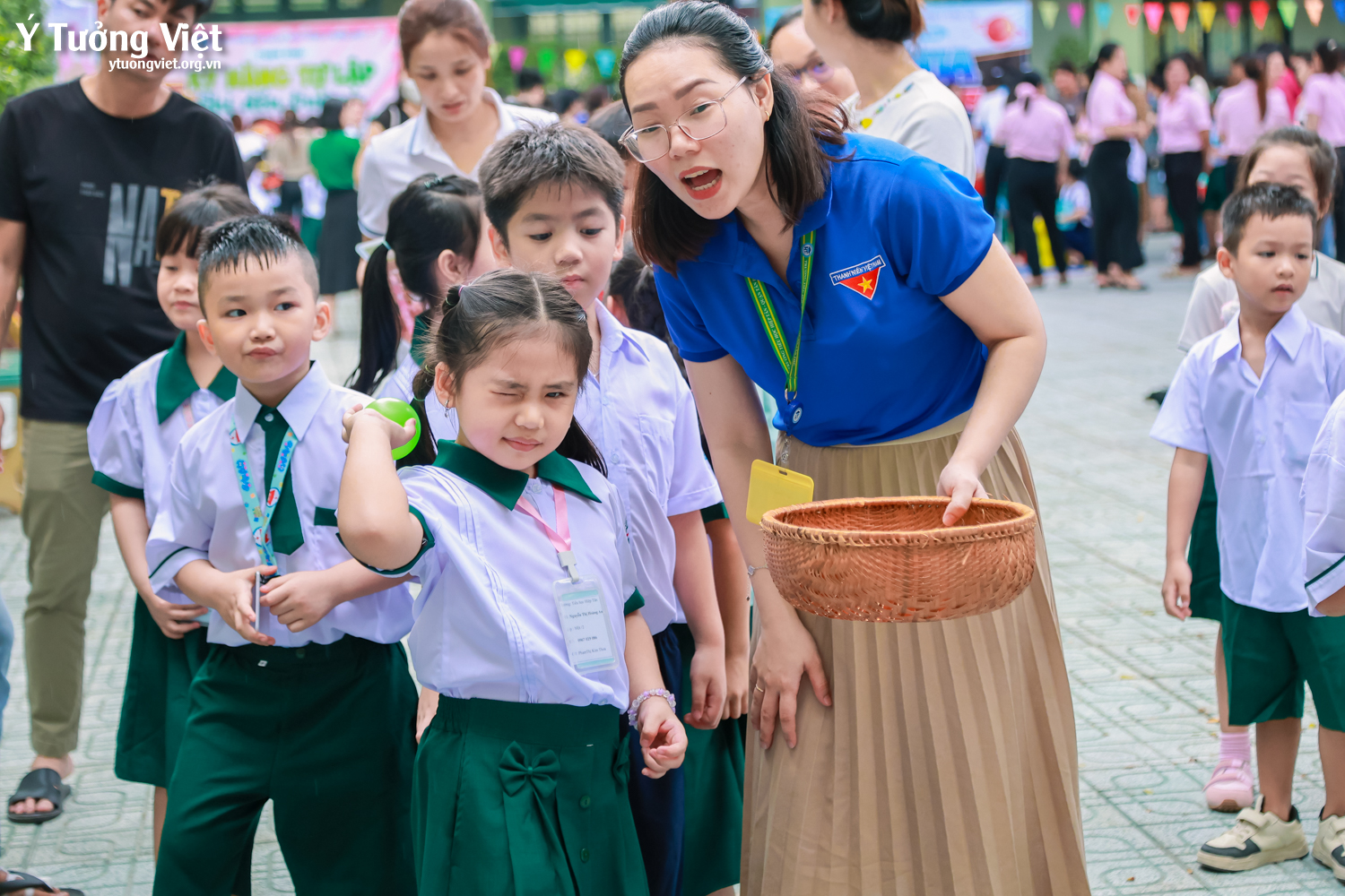 Chào mùa tựu trường 2025 – 2026 | Rộn ràng ngày hội đón em vào lớp một ở Trường TH Hiệp Tân