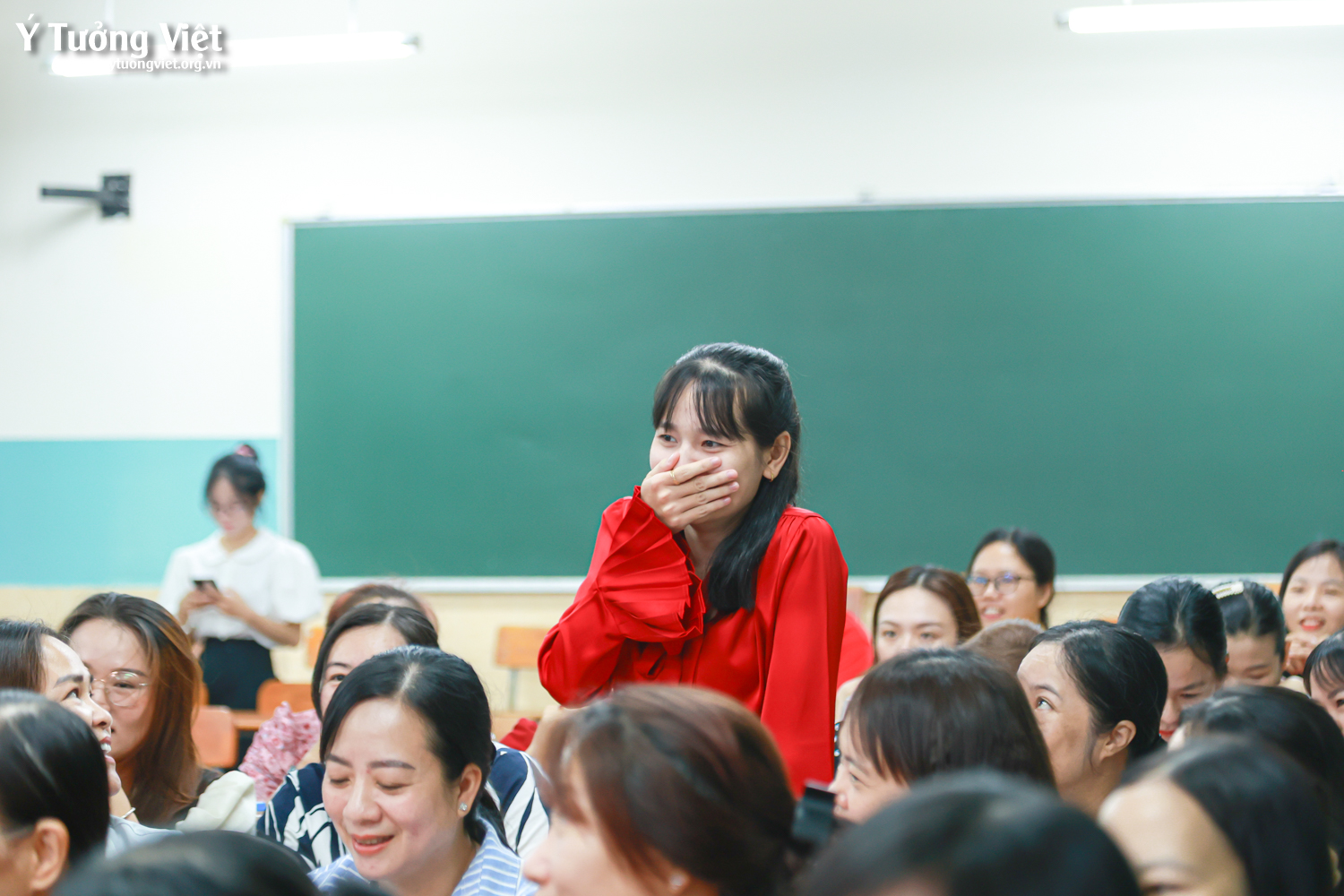 Chào mùa tựu trường 2025 – 2026 | Tập huấn “Nâng cao kỹ năng giao tiếp – Ứng xử sư phạm trong bối cảnh xây dựng Trường học thông minh – Trường học hạnh phúc” – Trường THCS Võ Thành Trang