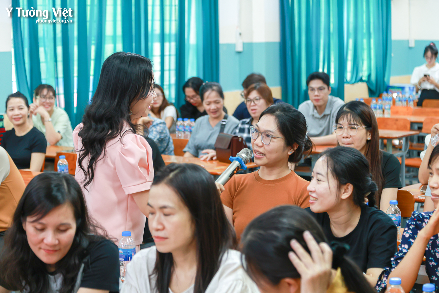 Chào mùa tựu trường 2025 – 2026 | Tập huấn “Nâng cao kỹ năng giao tiếp – Ứng xử sư phạm trong bối cảnh xây dựng Trường học thông minh – Trường học hạnh phúc” – Trường THCS Võ Thành Trang