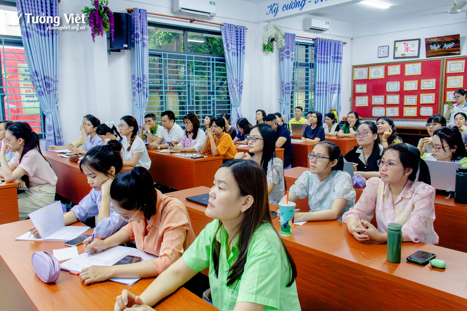 Chào mùa tựu trường 2025 – 2026 | Trang bị “Kỹ năng tư vấn tâm lý và lắng nghe hiệu quả”
