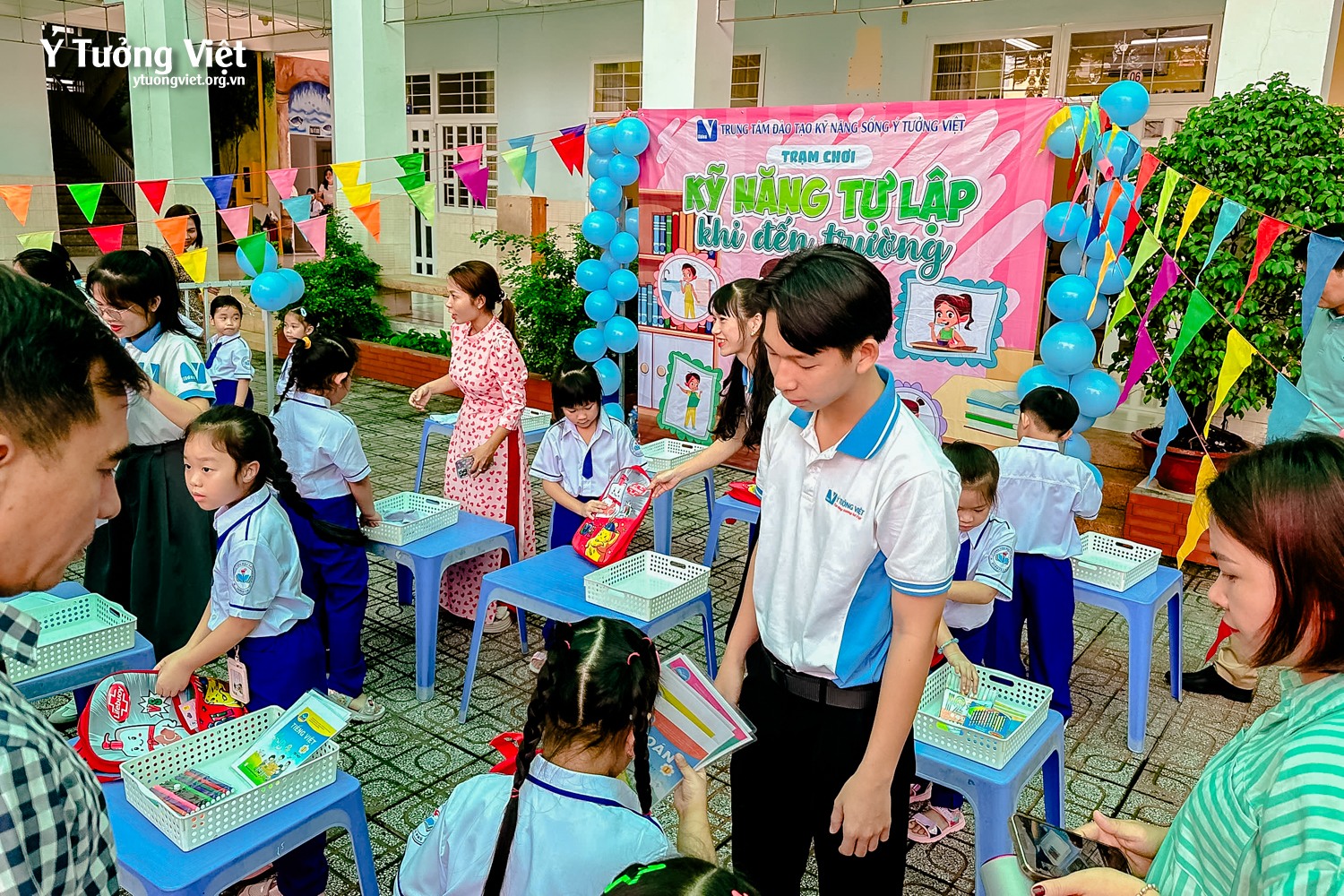 Chào mùa tựu trường 2025 – 2026 | Say “Hi” team lớp một Trường TH Huỳnh Văn Chính & TH Tân Hương