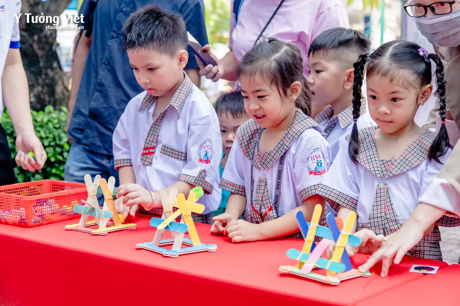 Chào mùa tựu trường 2025 – 2026 | Say “Hi” team lớp một Trường TH Huỳnh Văn Chính & TH Tân Hương