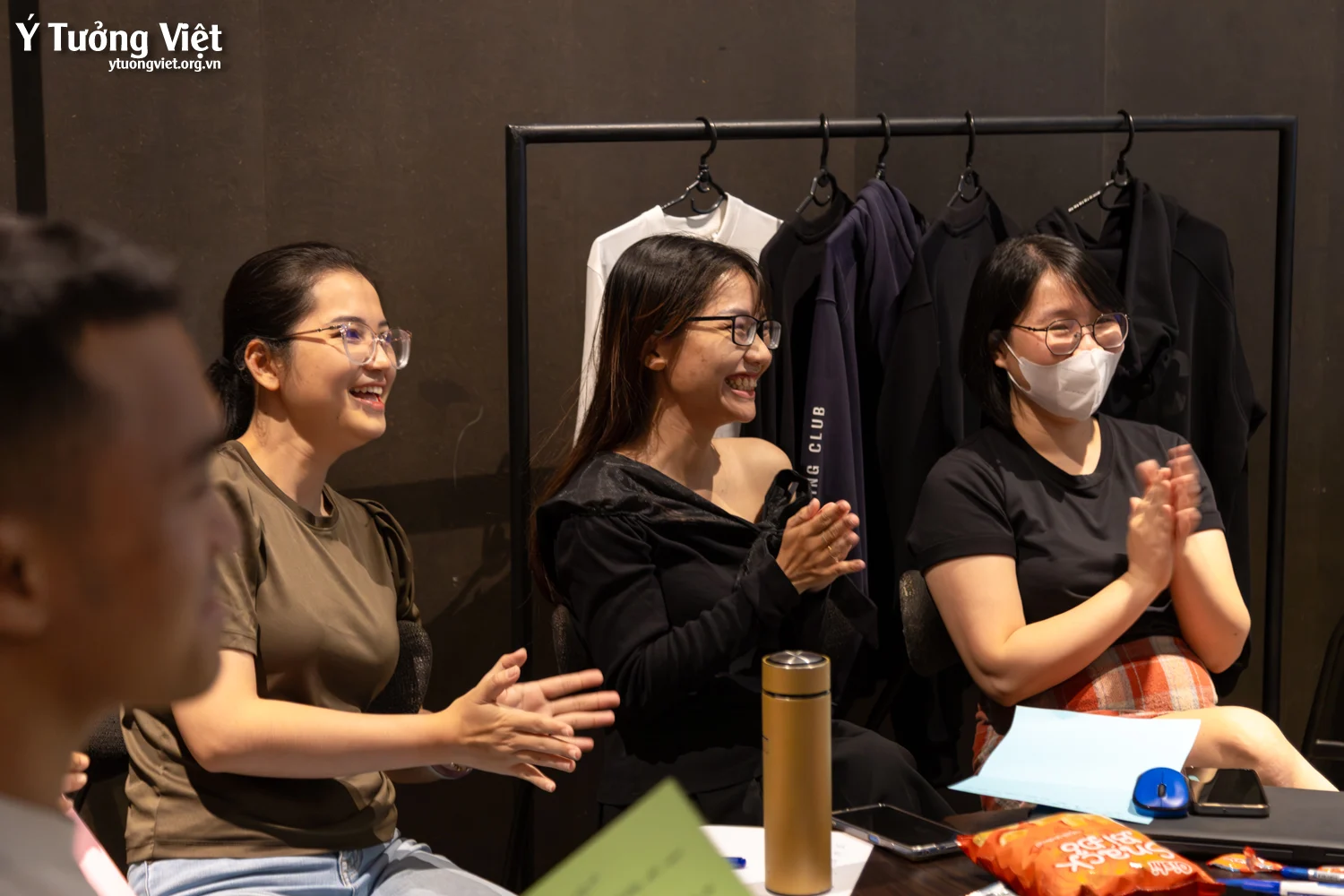 Công ty TNHH May Mặc UN-AVAILABLE & Ý Tưởng Việt | Talkshow “Nghệ thuật quản trị căng thẳng”