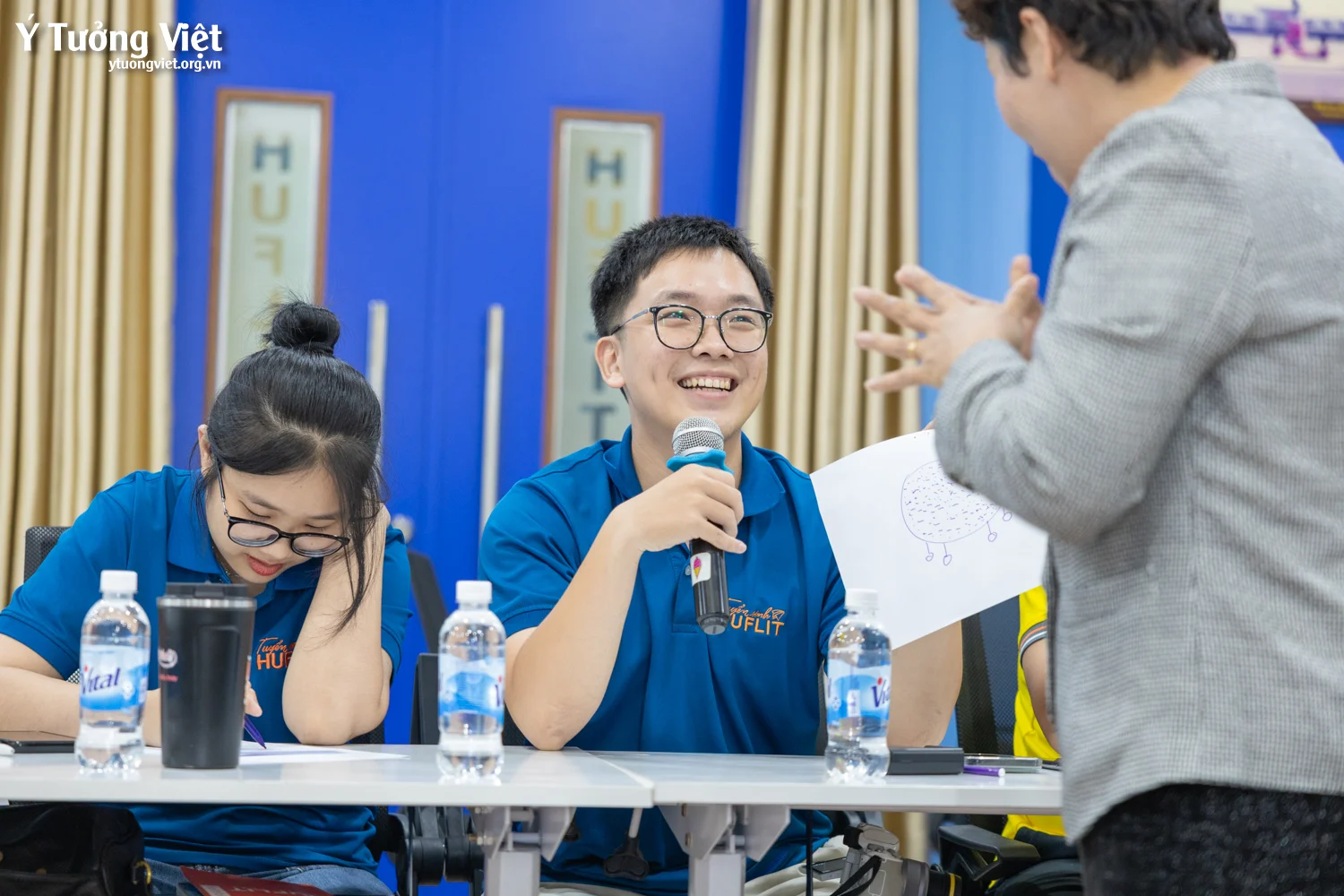 HUFLIT & Ý Tưởng Việt | Nâng tầm năng lực đội ngũ qua chuyên đề “Kỹ năng phân tích & xử lý tình huống”