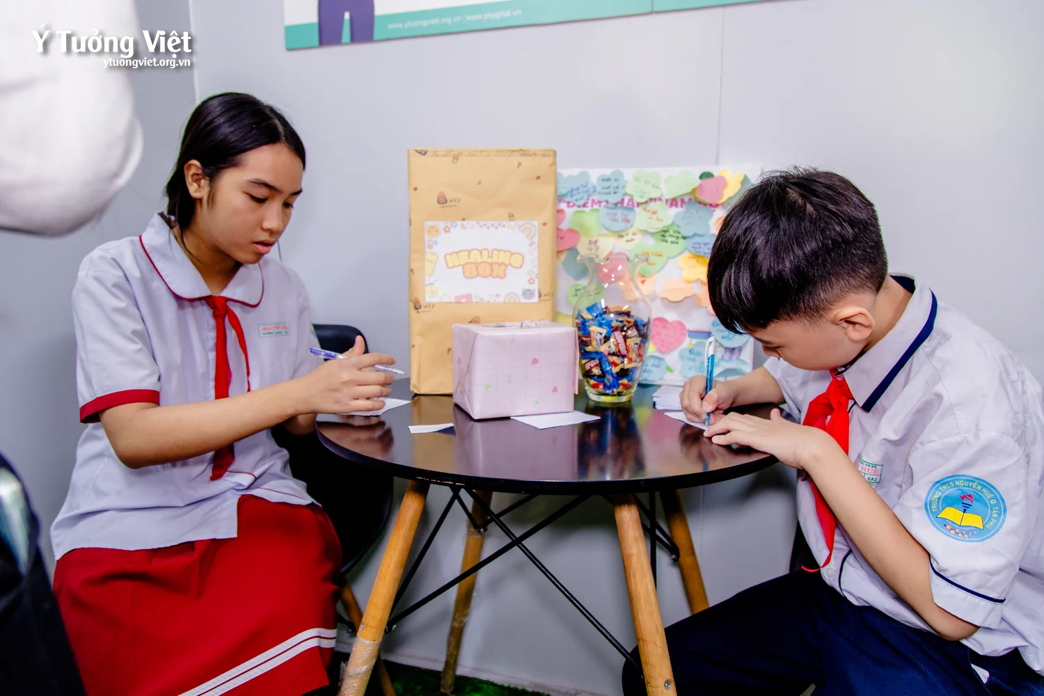 “Healing box” – Bí mật về chiếc hộp chữa lành ở Phòng Tâm lý Trường THCS Nguyễn Huệ