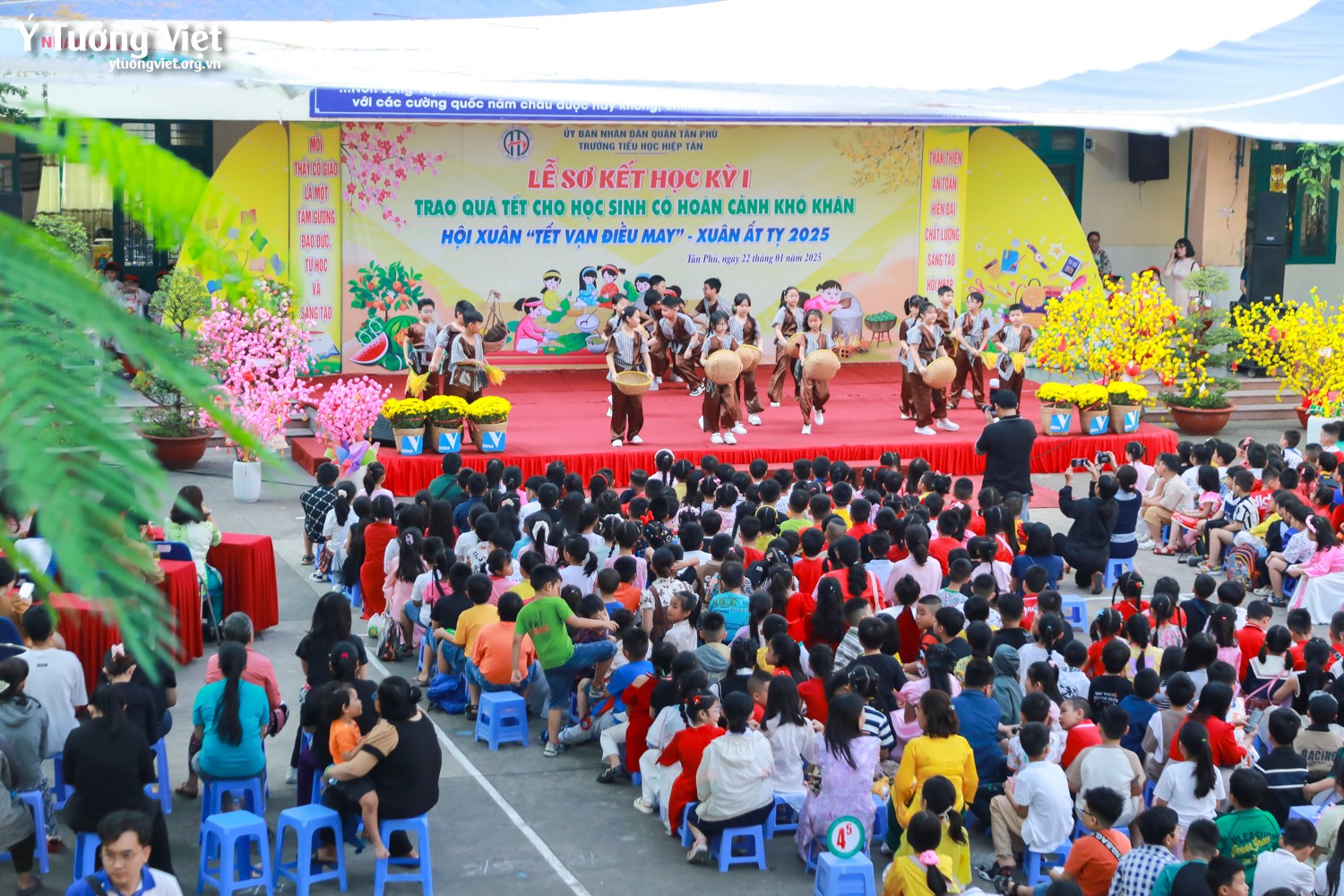 Kịch tuổi thơ “Rồng rắn lên mây, chung tay đón Tết” ở TH Hiệp Tân – Khi những giá trị truyền thống sẽ luôn song hành với hiện tại