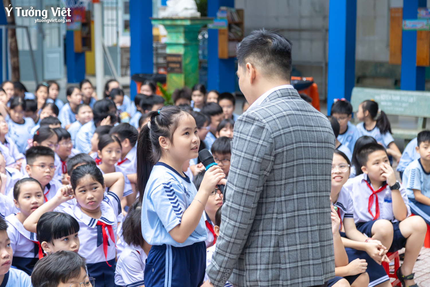 Kỹ năng ứng xử học đường tại TH Lạc Long Quân: Kính yêu thầy cô, thân thiện với bạn bè
