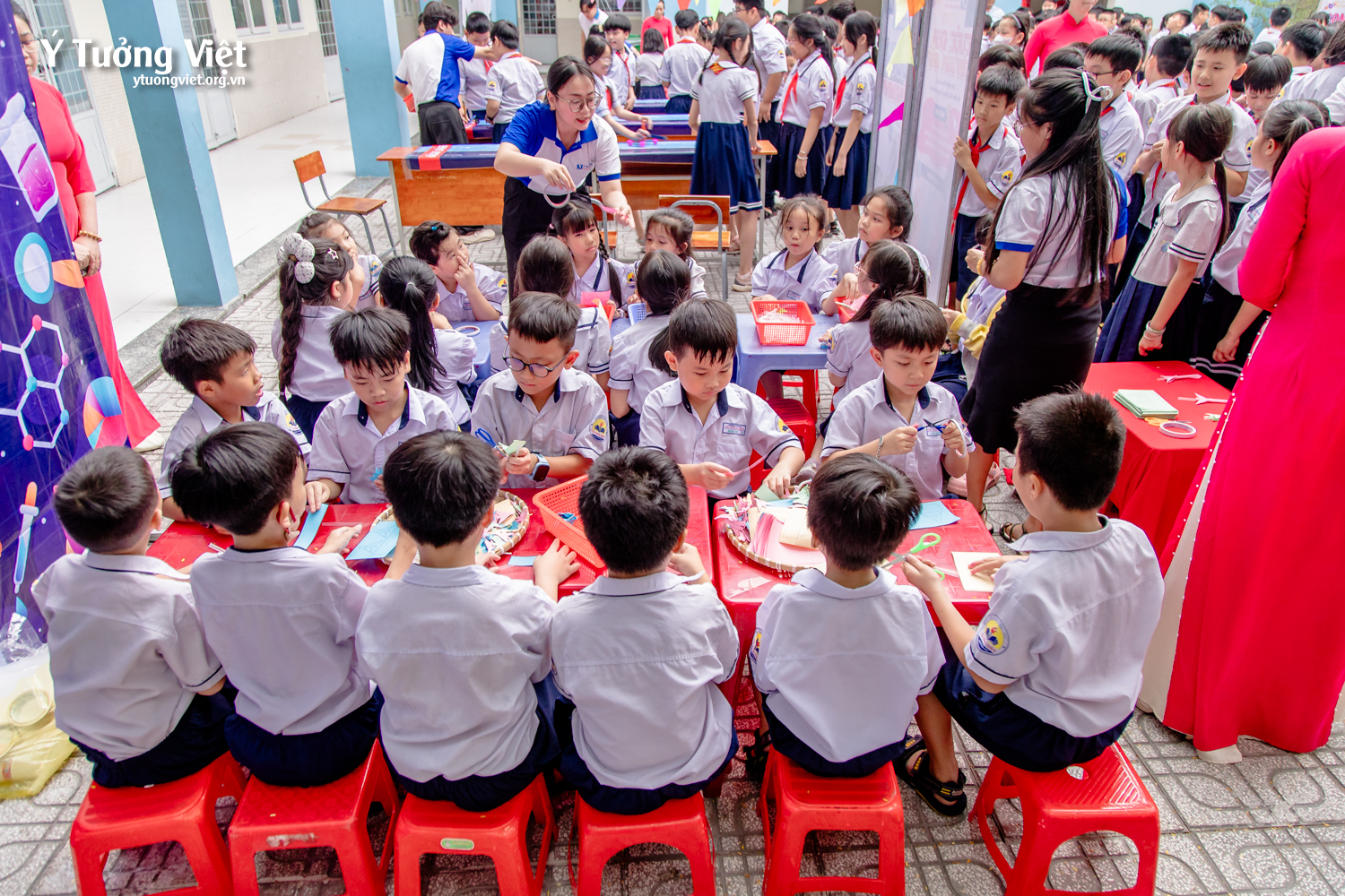 Ngày hội STEM: Mô hình sân chơi học tập đầy cảm hứng cùng Ý Tưởng Việt