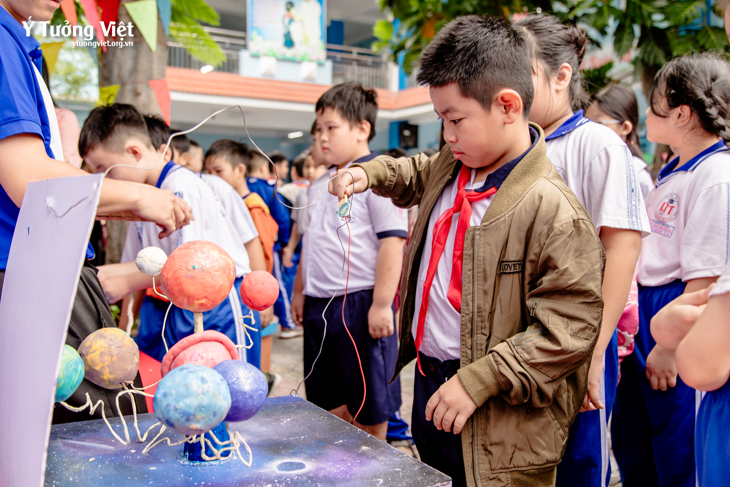 Ngày hội STEM: Mô hình sân chơi học tập đầy cảm hứng cùng Ý Tưởng Việt