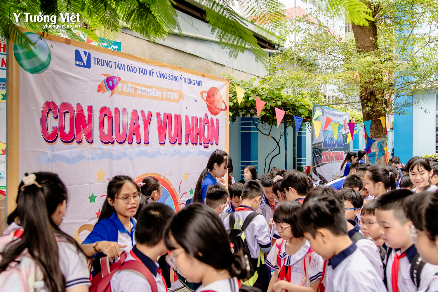 Ngày hội STEM: Mô hình sân chơi học tập đầy cảm hứng cùng Ý Tưởng Việt