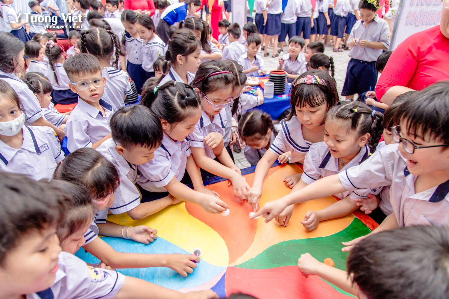 Ngày hội STEM: Mô hình sân chơi học tập đầy cảm hứng cùng Ý Tưởng Việt