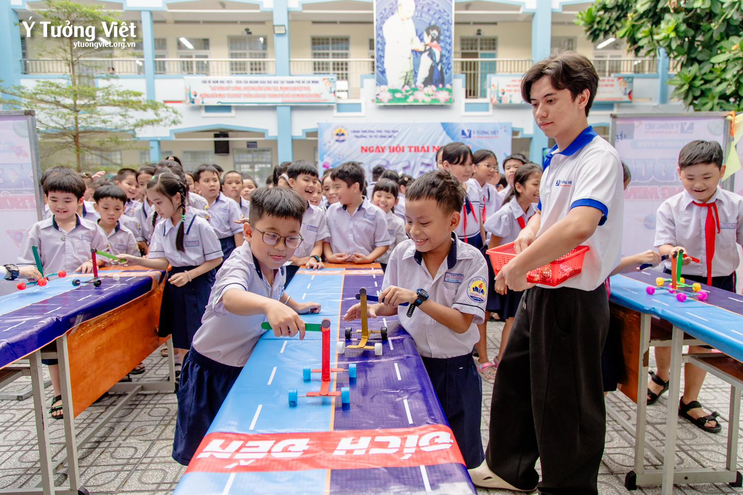 Ngày hội STEM: Mô hình sân chơi học tập đầy cảm hứng cùng Ý Tưởng Việt