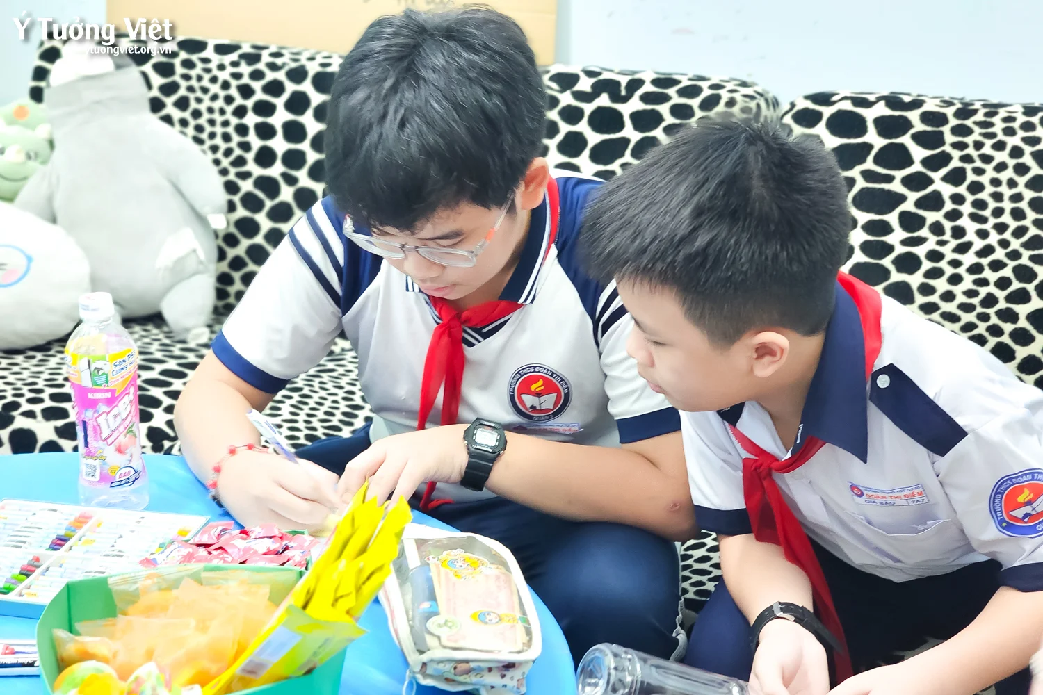 Phòng tâm lý học đường THCS Đoàn Thị Điểm: Ấm áp hoạt động “Trạm ký gửi điều ước” Trung thu