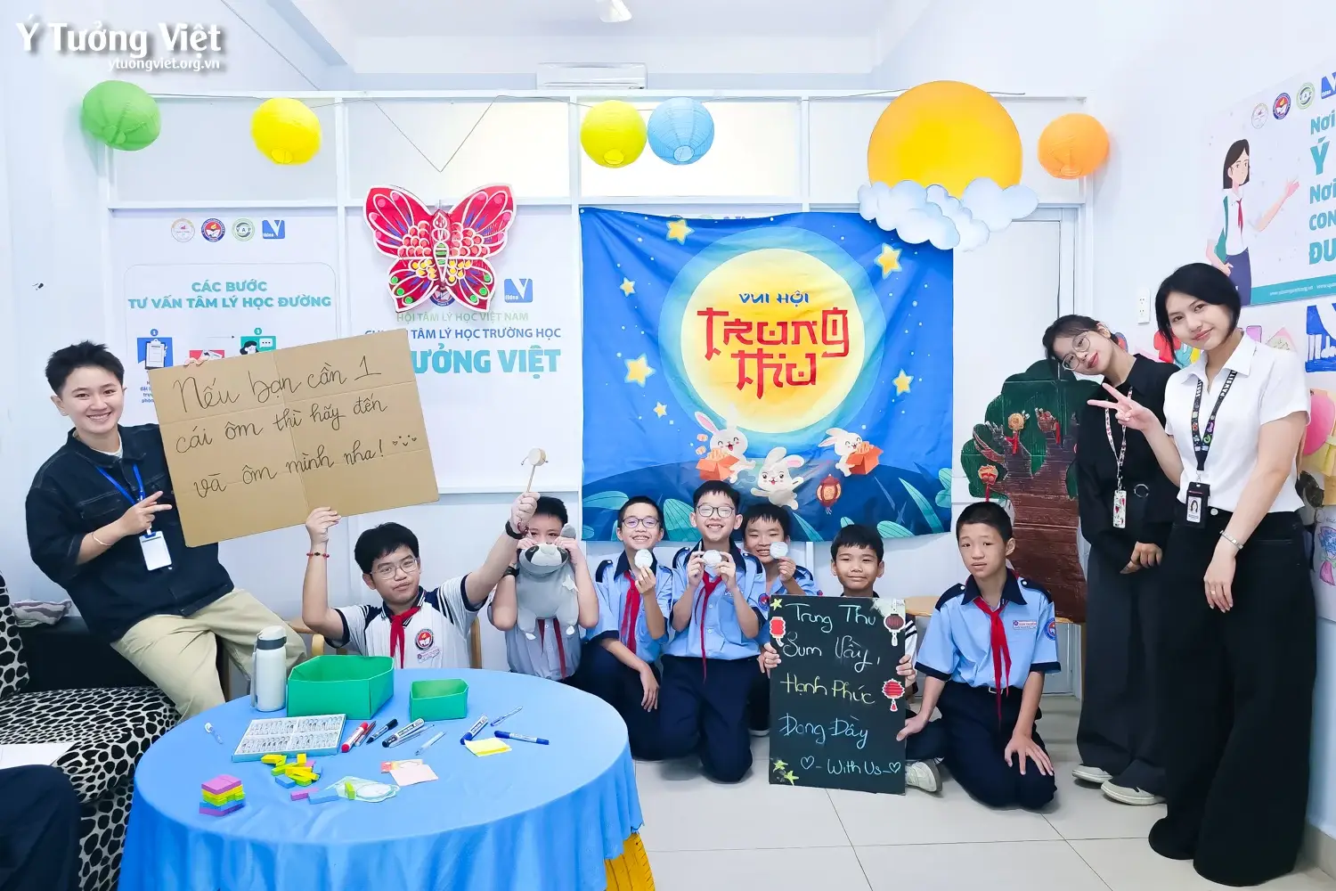 Phòng tâm lý học đường THCS Đoàn Thị Điểm: Ấm áp hoạt động “Trạm ký gửi điều ước” Trung thu