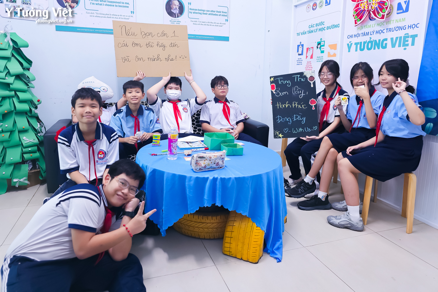 Phòng tâm lý học đường THCS Đoàn Thị Điểm: Ấm áp hoạt động “Trạm ký gửi điều ước” Trung thu