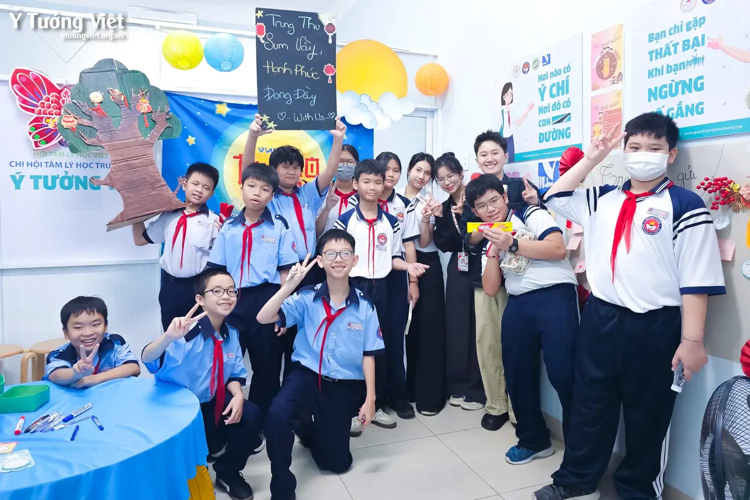 Phòng tâm lý học đường THCS Đoàn Thị Điểm: Ấm áp hoạt động “Trạm ký gửi điều ước” Trung thu
