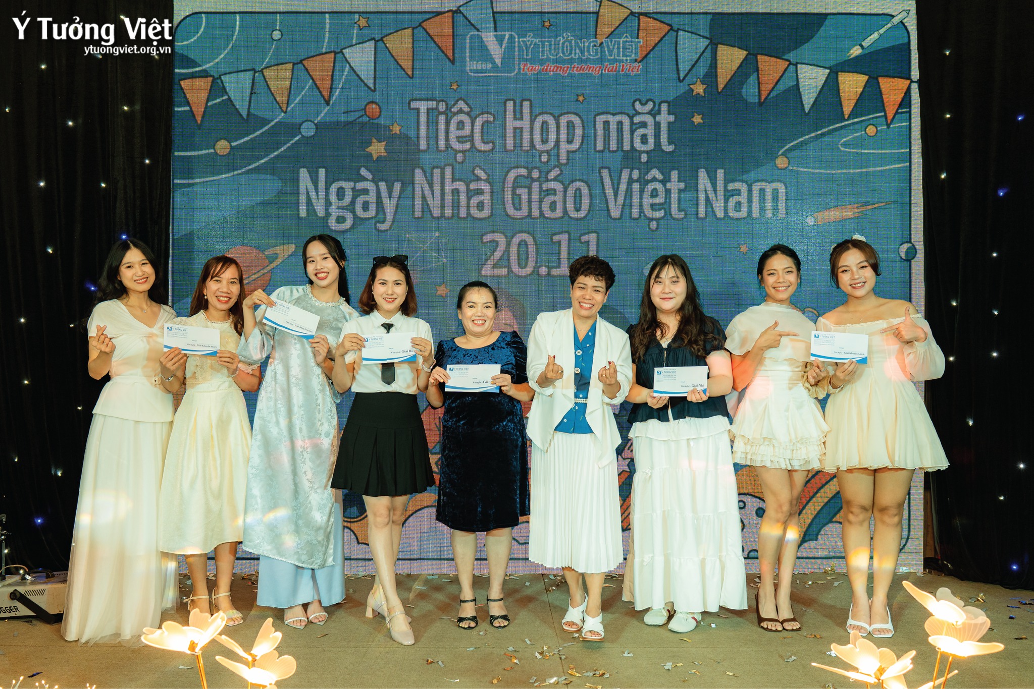 [RECAP] Tiệc họp mặt ngày nhà giáo Việt Nam 20.11 | Hội tụ – Gắn kết – Tôn vinh những người giữ lửa tri thức đại gia đình Ý Tưởng Việt