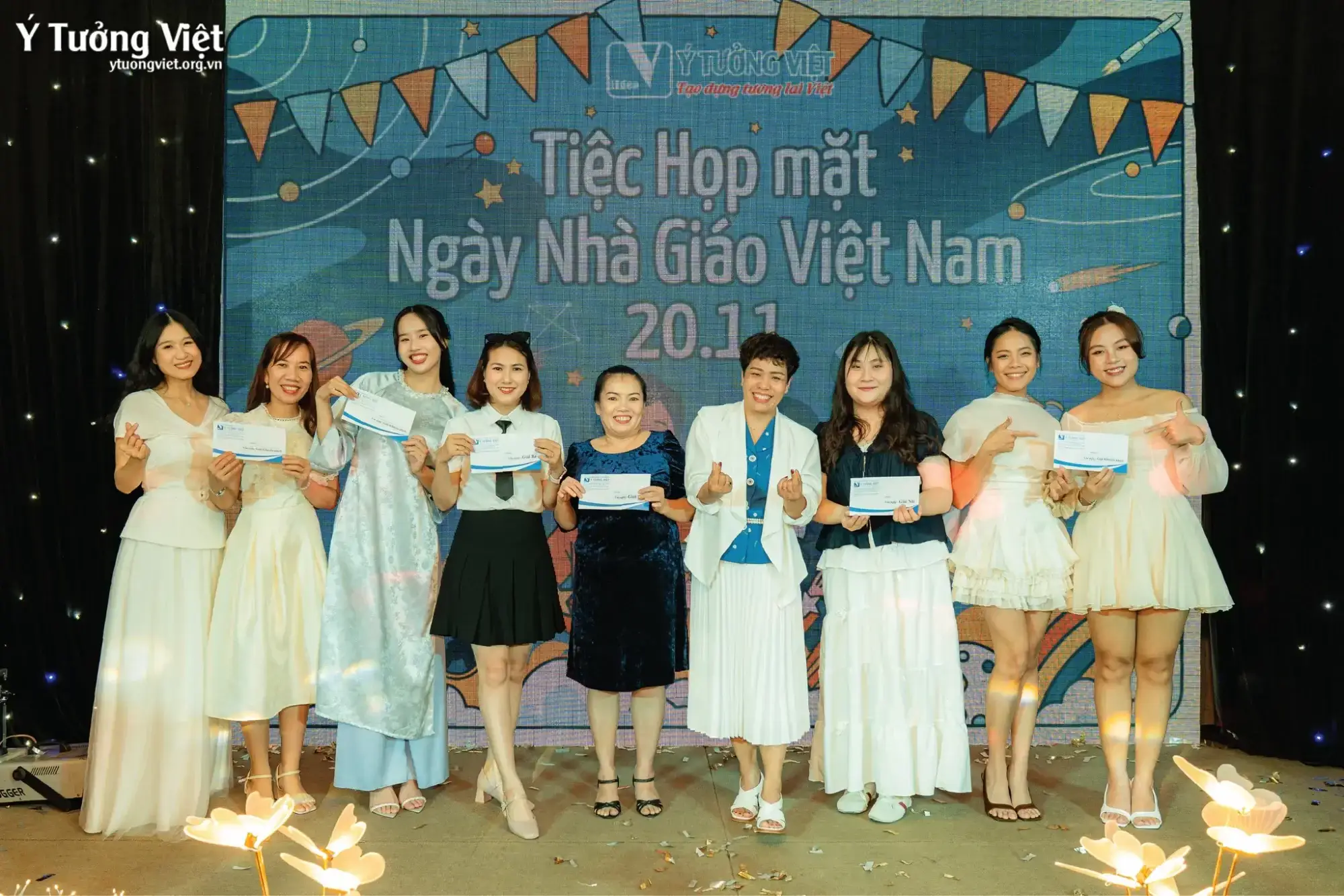 [RECAP] Tiệc họp mặt ngày nhà giáo Việt Nam 20.11 | Hội tụ – Gắn kết – Tôn vinh những người giữ lửa tri thức đại gia đình Ý Tưởng Việt