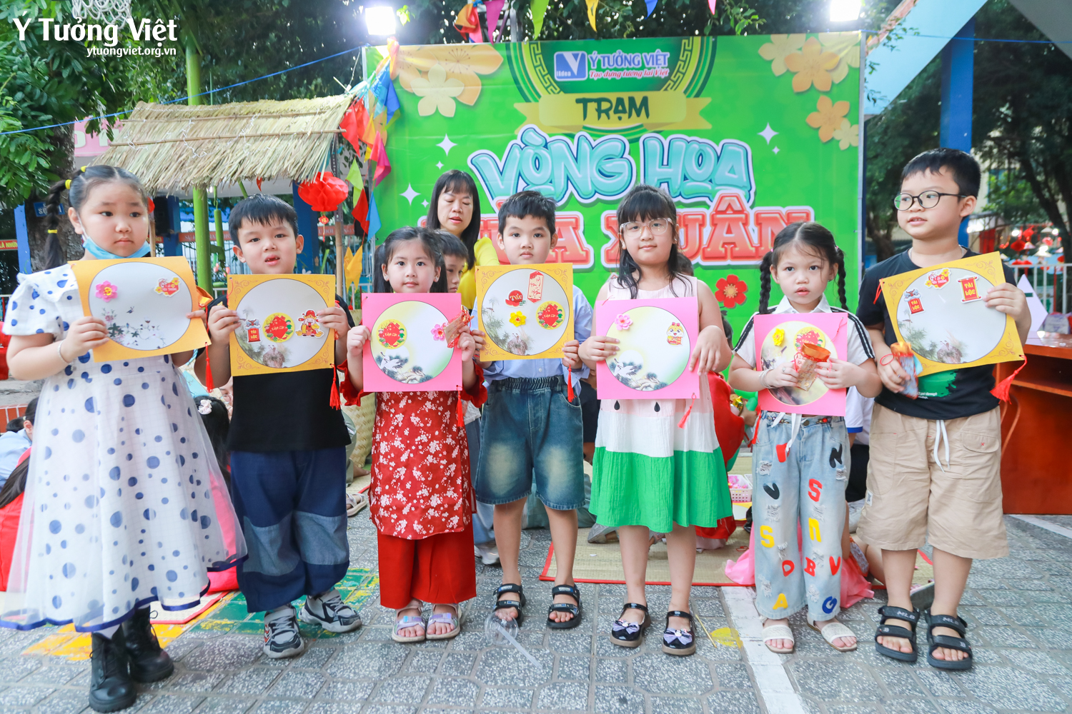 “Tết vạn điều may” chào sân ấn tượng ở Trường TH Huỳnh Văn Chính