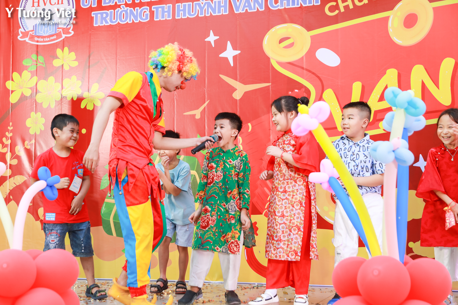 “Tết vạn điều may” chào sân ấn tượng ở Trường TH Huỳnh Văn Chính