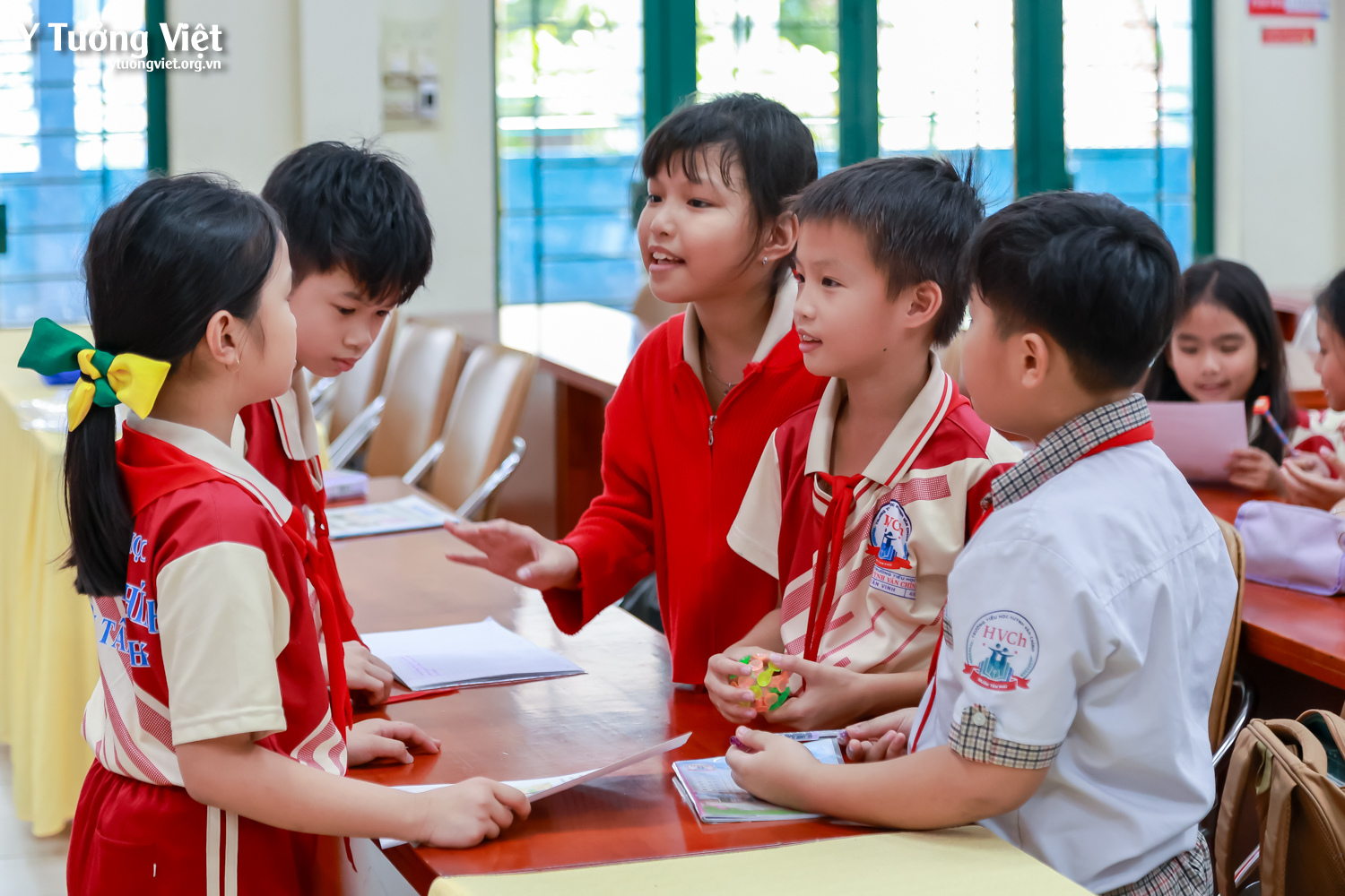 Tiết học mở “Thực hành kỹ năng giao tiếp với bạn bè” – Trường TH Huỳnh Văn Chính