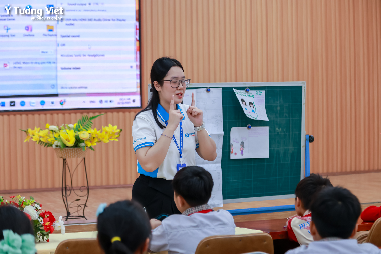 Tiết học mở “Thực hành kỹ năng giao tiếp với bạn bè” – Trường TH Huỳnh Văn Chính