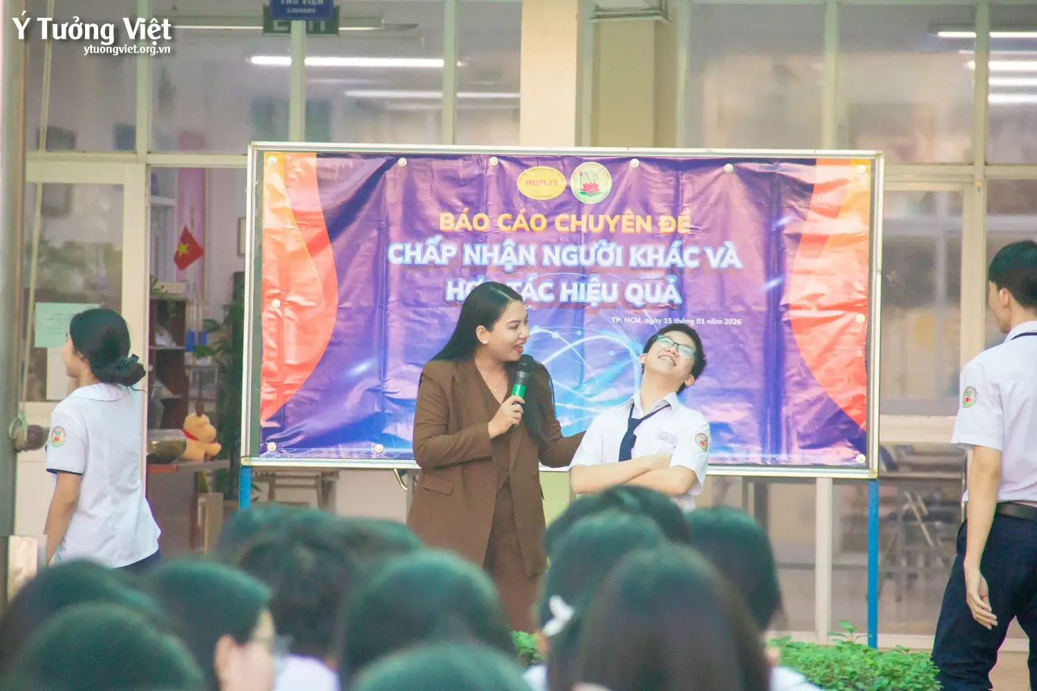 Từ chọn ngành đến chuẩn bị nội lực: hành trình hướng nghiệp bền bỉ của Ý Tưởng Việt cùng HUFLIT