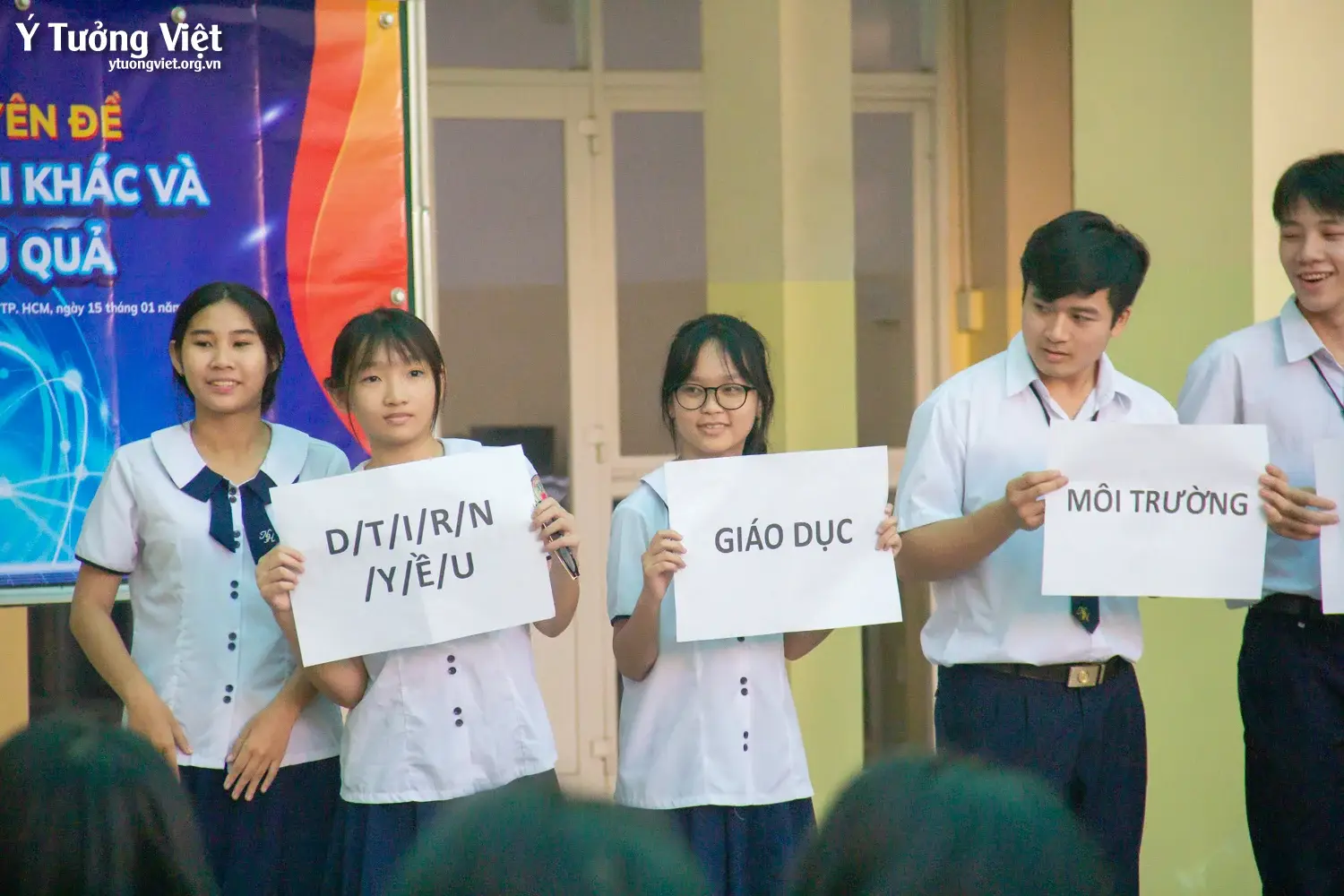 Từ chọn ngành đến chuẩn bị nội lực: hành trình hướng nghiệp bền bỉ của Ý Tưởng Việt cùng HUFLIT