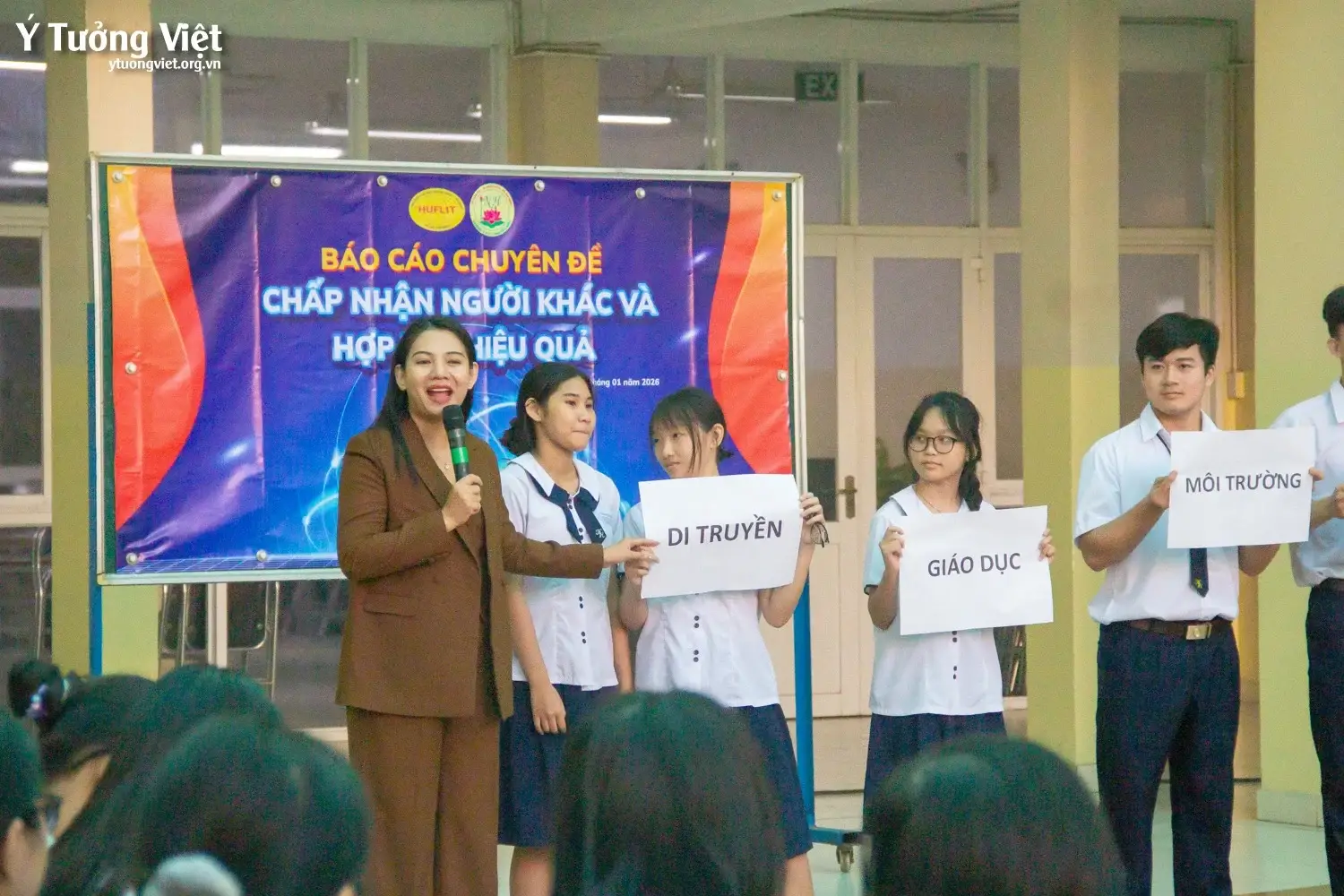 Từ chọn ngành đến chuẩn bị nội lực: hành trình hướng nghiệp bền bỉ của Ý Tưởng Việt cùng HUFLIT